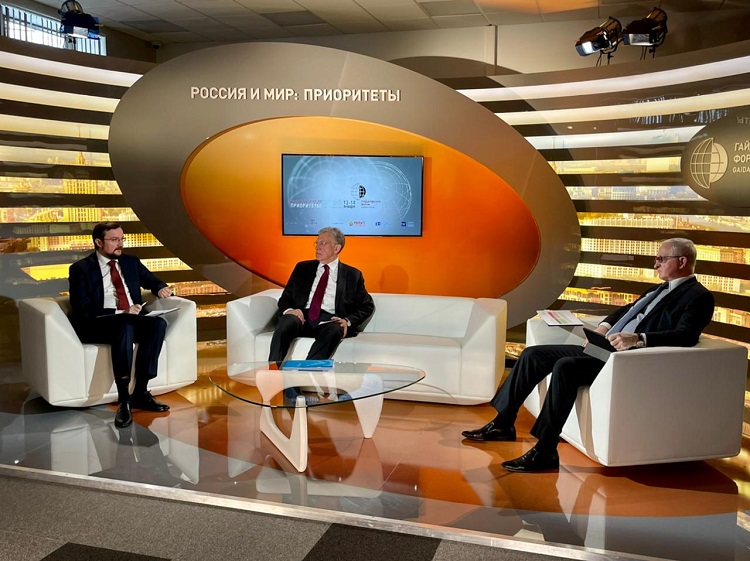 Алексей Репик поделился своим видением развития российского рынка на Гайдаровском форуме