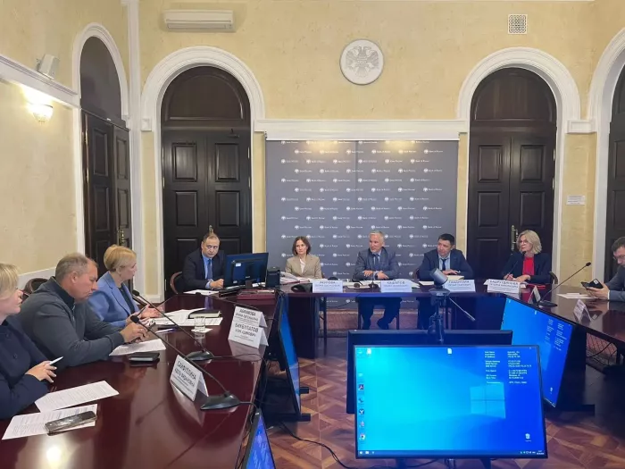 Ирина Абрамова приняла участие в рабочей встрече с бизнес-ассоциациями региона по обсуждению вопросов текущего состояния экономики